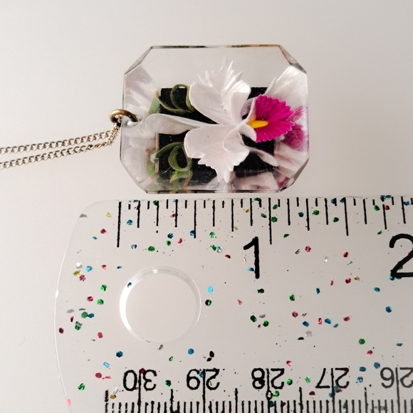Vintage Mid-Century Lucite Orchid Matching Necklace & Earrings - Picture 7 of 11